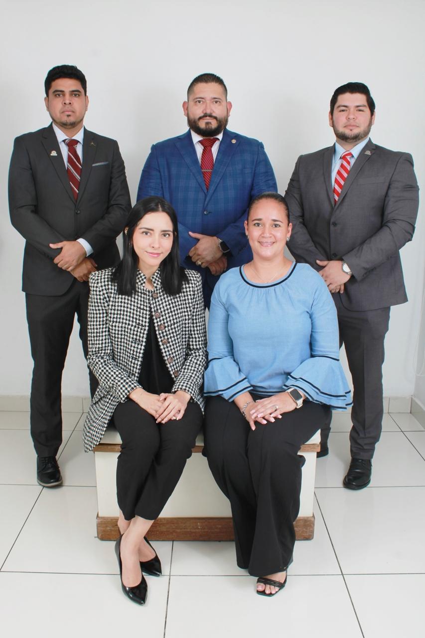 Equipo del Bufete Henríquez & Asociados